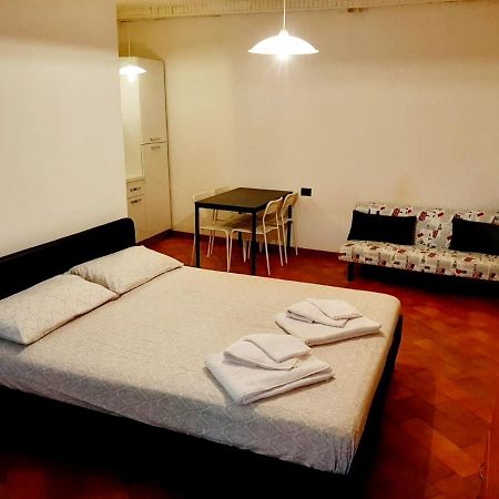 Ferienwohnung Il Vicolo By Turistica Domodossola Exterior foto